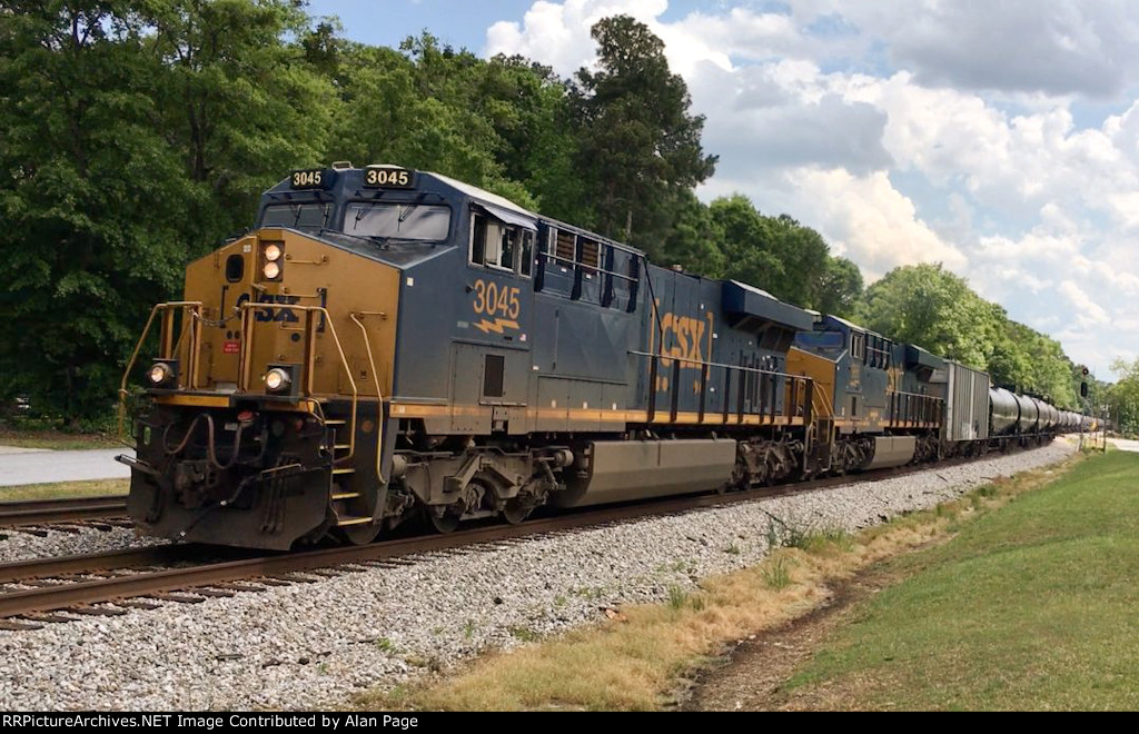 CSX 3045 leads